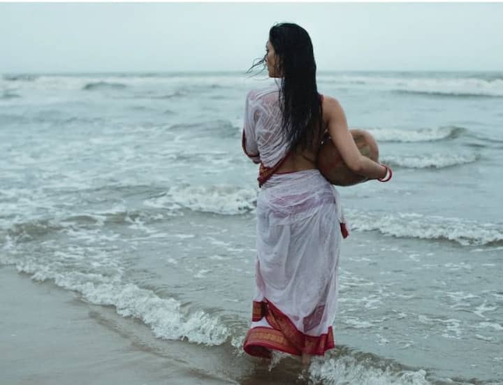 આ શોનું પ્રીમિયર 15 ઓક્ટોબરે કલર્સ ટીવી પર થશે. 'બિગ બોસ 17'માં ભાગ લેવા માટે ઘણા સ્પર્ધકોના નામ સામે આવ્યા છે.
