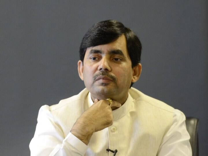 Delhi court summons BJP leader Syed Shahnawaz Hussain in rape and threatening case बीजेपी नेता शाहनवाज हुसैन की बढ़ी मुश्किलें, रेप और धमकी देने के आरोप में कोर्ट ने किया तलब