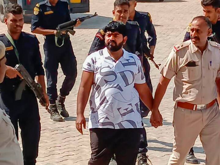 Monu Manesar News: मोनू मानेसर को राहत नहीं, पटौदी कोर्ट ने 14 दिन की न्यायिक हिरासत में भेजा जेल Monu Manesar Case Pataudi court sent Monu Manesar to jail for 14 days judicial custody Monu Manesar News: मोनू मानेसर को राहत नहीं, पटौदी कोर्ट ने 14 दिन की न्यायिक हिरासत में भेजा जेल