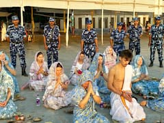 Pitru Paksha 2023: पूर्वजों को मोक्ष दिलाने के लिए जर्मनी से 12 तीर्थयात्री पहुंचे गया, कड़ी सुरक्षा में पिंडदान एवं तर्पण, देखें तस्वीरें