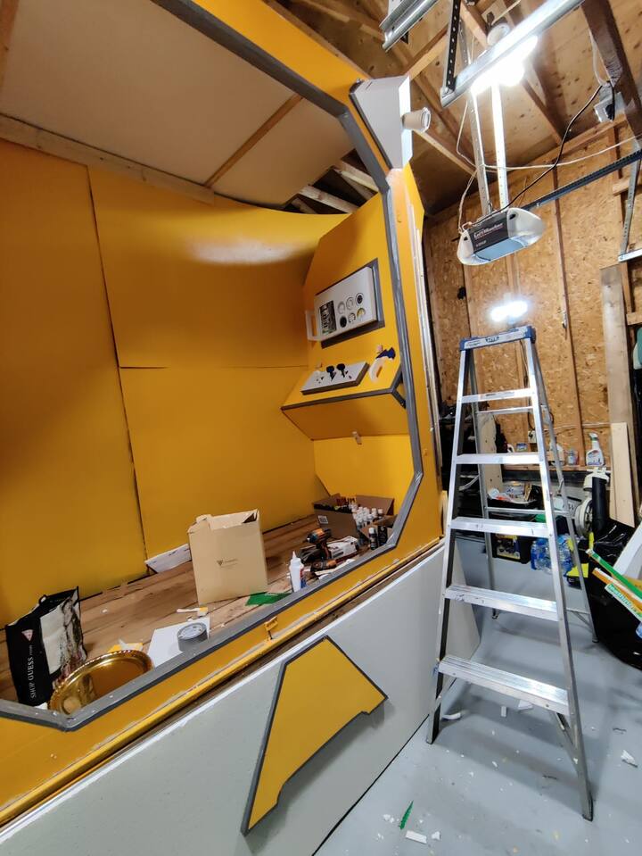 এই দেশটিও তার ব্য়তিক্রম নয়। কানাডার অন্টারিওর ডারহামে জোর প্রস্তুতি চলছে দেবী দুর্গার আবাহনের।