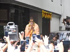 పుట్టినరోజు వేడుకల్లో ఫ్యాన్స్‌తో బిగ్ బి - 81వ పడిలోకి అడుగుపెట్టిన అమితాబ్!