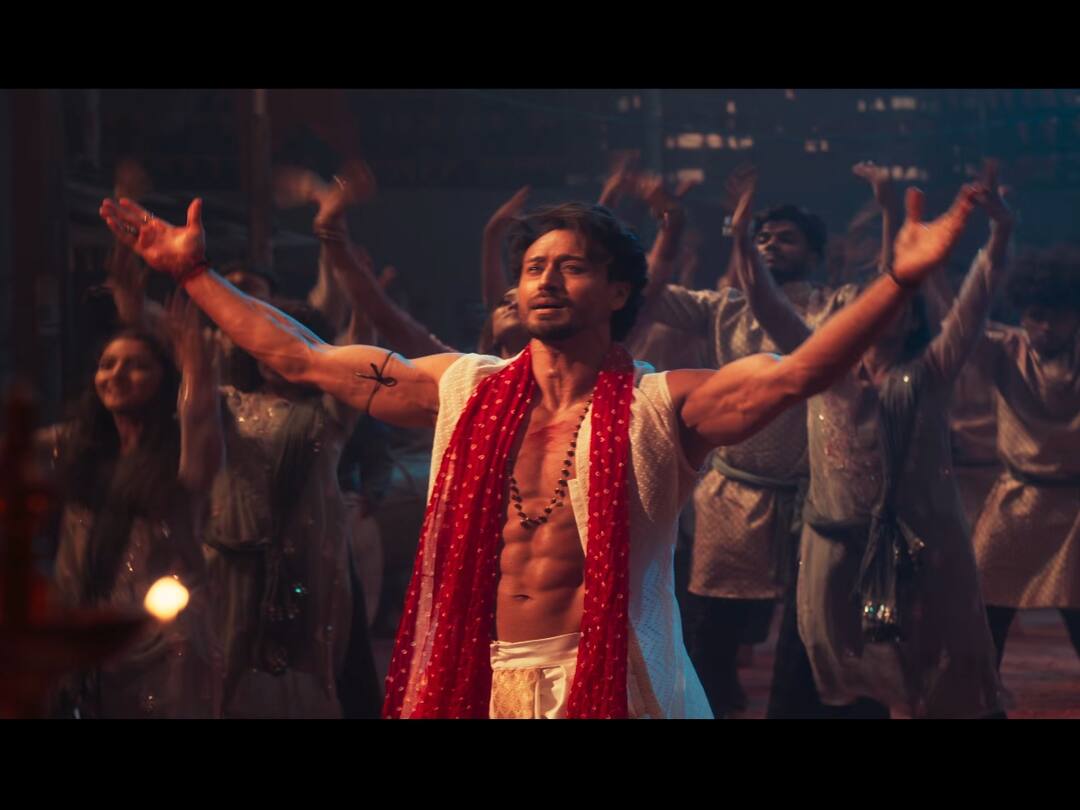 Jai Ganesha Song Out: Tiger Shroff Is A Ball Of Energy In This Smashing Tune From Ganapath Jai Ganesha Song Out Tiger Shroff Is A Ball Of Energy In This Smashing Tune From Ganapath Jai Ganesha Song Out: Tiger Shroff Is A Ball Of Energy In This Smashing Tune From Ganapath