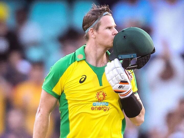 ऑस्ट्रेलिया के स्टीव स्मिथ भी 2008 का अंडर-19 वर्ल्ड कप खेल चुके हैं. स्मिथ की गिनती कोहली के समकक्ष ही होती है. इस बार वह अपना तीसरा वर्ल्ड कप खेल रहे हैं.