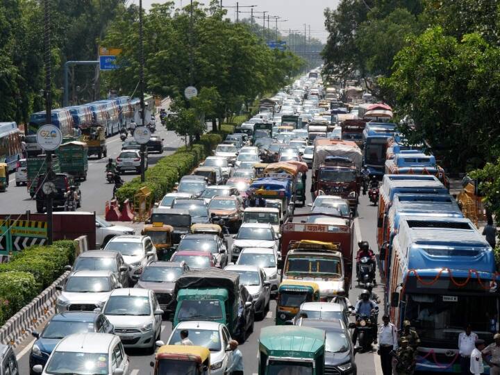 Delhi Traffic Police Advisory Issued form 12 to 14 October Traffic Diversion for P-20 Summit In IICEC ANN Delhi Traffic Advisory: दिल्ली में आज से 14 अक्टूबर तक इन रास्तों पर जानें से बचें, ट्रैफिक पुलिस ने जारी की एडवाइजरी