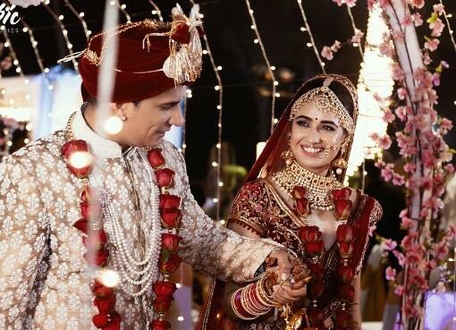 लेकिन शो खत्म होने के बाद प्रिंस और युविका का प्यार बरकरार रहा और दोनों साल 2018 में 12 अक्टूबर को शादी कर ली.