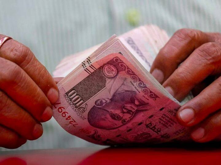 महाराष्ट्र के बेटियों के अकाउंट में होगी पैसों की बारिश! सरकार ने शुरू की एक खास स्कीम Maharashtra Government started a special Lek Ladki Scheme money deposite in accounts of daughters महाराष्ट्र के बेटियों के अकाउंट में होगी पैसों की बारिश! सरकार ने शुरू की एक खास स्कीम