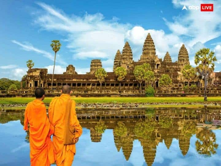 Angkor Wat Temple: ભારતમાં ઘણા હિંદુ મંદિરો છે જે આખી દુનિયામાં પ્રખ્યાત છે પરંતુ એક એવું મંદિર છે જેને આખી દુનિયાનું સૌથી મોટું હિંદુ મંદિર માનવામાં આવે છે. આ મંદિર ભારતમાં નથી પરંતુ વિદેશમાં છે.