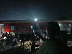 बिहार: नॉर्थ ईस्ट एक्सप्रेस की छह बोगियां हुईं बेपटरी, 4 की मौत, हेल्पलाइन नंबर जारी