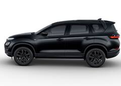 आपके दिल को भा जायेगा ये Tata Safari Dark Edition, यकीन न हो तो तस्वीरें देख लीजिये