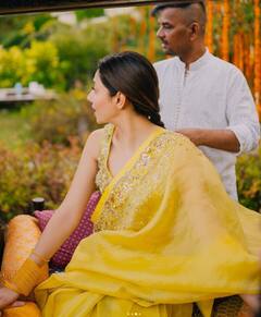 Mahira Khan: ਮਾਹਿਰਾ ਖਾਨ ਨੇ ਮਹਿੰਦੀ ਫੰਕਸ਼ਨ ਦੀਆਂ ਤਸਵੀਰਾਂ ਕੀਤੀਆਂ ਸ਼ੇਅਰ, ਅਦਾਕਾਰਾ ਨੇ ਪੀਲੇ ਰੰਗ ਦੀ ਸਾੜ੍ਹੀ 'ਚ ਢਾਇਆ ਕਹਿਰ