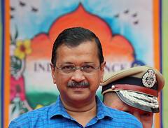 Arvind Kejriwal ने बक्सर ट्रेन हादसे को बताया दुखद, केंद्र को सतर्क रहने की दी हिदायत 