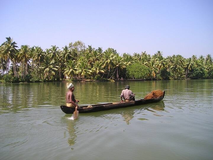 Kerala Tour: अगर आप दिसंबर के महीने में भारत के दक्षिणी राज्य केरल में घूमने का प्लान बना रहे हैं तो आईआरसीटीसी आपके लिए शानदार पैकेज लेकर आया है.