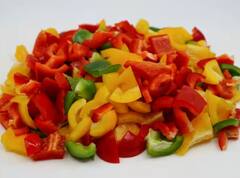 पाच रंगांची असते शिमला मिरची, कोणती आहे सर्वात जास्त फायदेशीर?