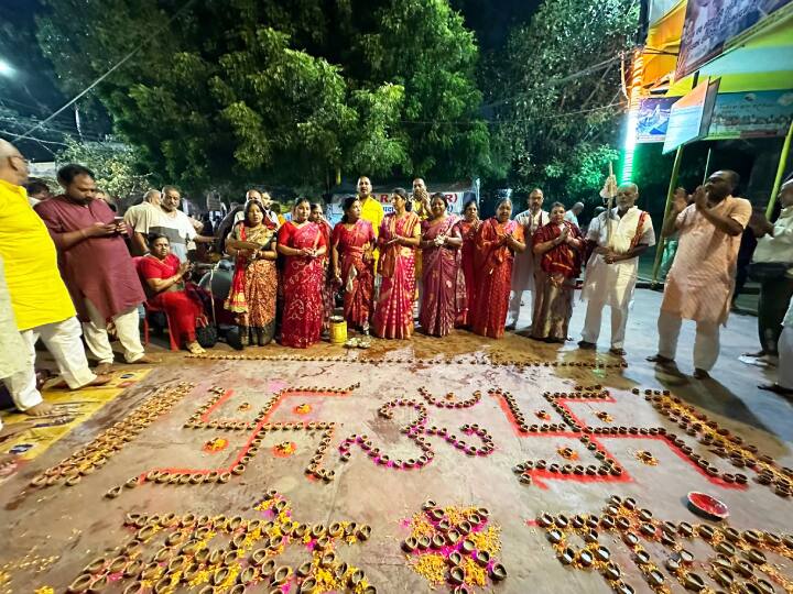 गया को भगवान विष्णु की नगरी और मोक्ष की भूमि कहा जाता है. गया को भगवान विष्णु स्वयं पितृ देव के रूप में विराजमान रहते हैं, इसलिए इसे पितरों का तीर्थ भी कहा जाता है.