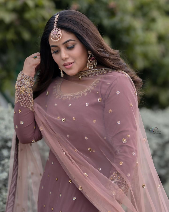 అందమైన పూర్ణ ఫోటోలు -Image credit: Shamna Kkasim/Instagram