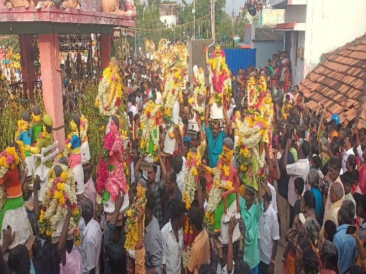 உசிலம்பட்டி கருப்பசாமி, அய்யனார் கோயில் புரட்டாசி பொங்கல்; பல்வேறு சிலைகள் கொண்டு வழிபாடு