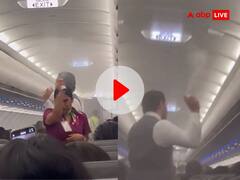 प्लेन में मच्छरों के झुंड ने बोला हमला, मॉस्किटो स्प्रे करता नजर आया केबिन क्रू, लोगों का हुआ बुरा हाल, देखें VIDEO