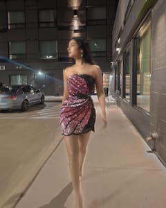 Sonal Chauhan: 'ఆదిపురుష్' మండోదరి అందమై ఫొటోలు!