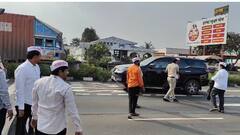 Pune news : मराठा क्रांती मोर्चाचे कार्यकर्ते आक्रमक;  चंद्रशेखर बावनकुळे अन् चंद्रकांत पाटलांच्या ताफ्याला दाखवले काळे झेंडे