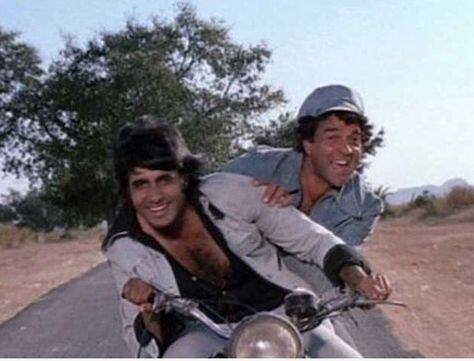 ਹਾਲ ਹੀ 'ਚ ਅਮਿਤਾਭ ਬੱਚਨ ਨੇ ਸ਼ੋਅ ਦੇ ਇੱਕ ਐਪੀਸੋਡ 'ਚ ਕਿੱਸਾ ਸੁਣਾਇਆ ਸੀ। ਇਹ ਕਿੱਸਾ ਸ਼ੋਲੇ ਫਿਲਮ ਨਾਲ ਜੁੜਿਆ ਹੋਇਆ ਹੈ। ਇਸ ਵਿੱਚ ਅਮਿਤਾਭ ਨੇ ਦੱਸਿਆ ਸੀ ਕਿ 'ਸ਼ੋਲੇ' ਫਿਲਮ ਦੀ ਸ਼ੂਟਿੰਗ ਦੌਰਾਨ ਉਨ੍ਹਾਂ ਦੀ ਮੌਤ ਲਗਭਗ ਹੋ ਹੀ ਗਈ ਸੀ, ਉਹ ਵੀ ਹੀਮੈਨ ਧਰਮਿੰਦਰ ਦੇ ਹੱਥੋਂ।