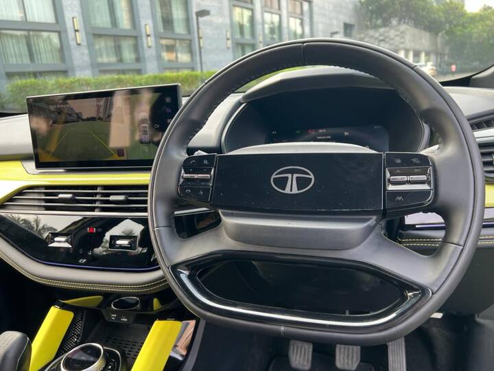 There is also ambient lighting, a powered handbrake, a Steering wheel with signature ‘Illuminated Logo’ with a four-spoke design and a touch panel for the centre console.