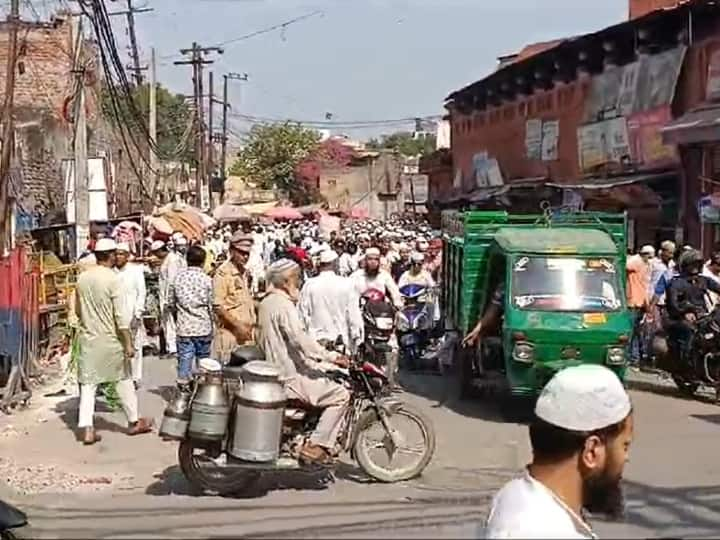 Israel Hamas War no slogan after Friday prayer for Palestine in Moradabad ANN Israel Hamas War: शांतिपूर्वक हुई जुमे की नमाज, फिलिस्तीन के समर्थन में नहीं लगे नारे, पुलिस ने ली राहत की सांस