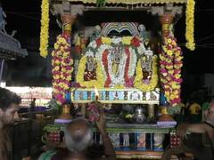 கரூர் கல்யாண வெங்கட்ரமண சுவாமி ஆலயத்தில் பூந்தேர் திருவீதி உலா - திரளான பக்தர்கள் பங்கேற்பு