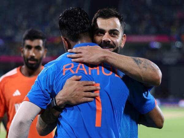 অক্টোবরের ৮ তারিখ অস্ট্রেলিয়ার বিরুদ্ধে বিশ্বকাপে নিজেদের প্রথম ম্যাচ খেলতে নেমেছিল ভারতীয় দল। কে এল রাহুল ও বিরাট কোহলির দুর্দান্ত অর্ধশতরানের ওপর ভর করে ম্যাচ জিতে নেয় ভারত।