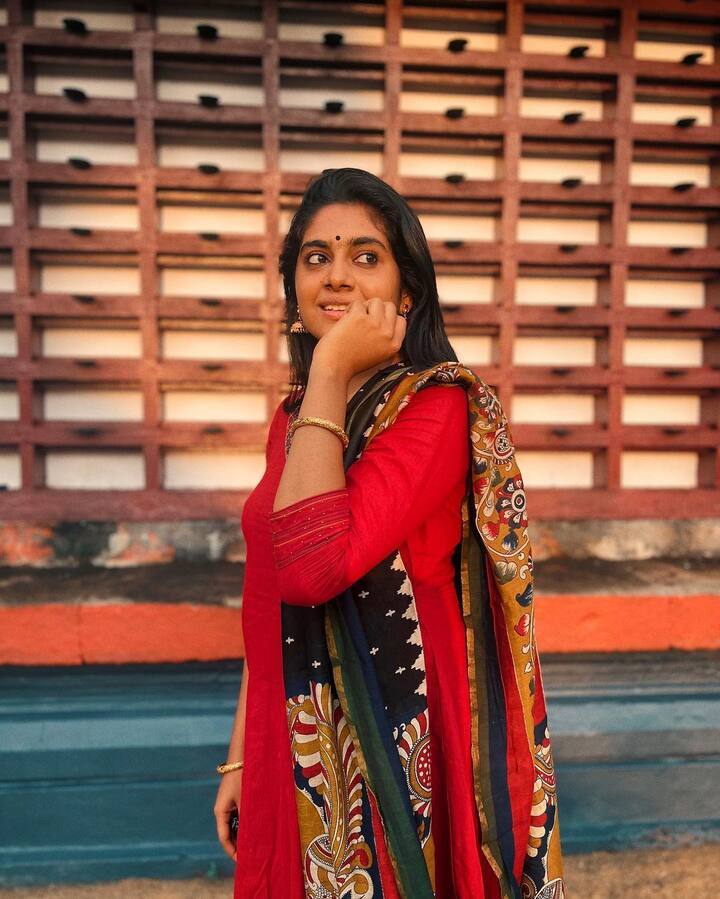 இதில் இயக்குநர் பா ரஞ்சித், ஹெச் வினோத் மற்றும் நடிகர் அதர்வா படத்தின் நடிகை நிமிஷா  உள்ளிட்டோர் கலந்து கொண்டனர். இத்திரைப்படத்தின் ஷூட்டிங் பணிகள் நேற்றே தொடங்கியது.