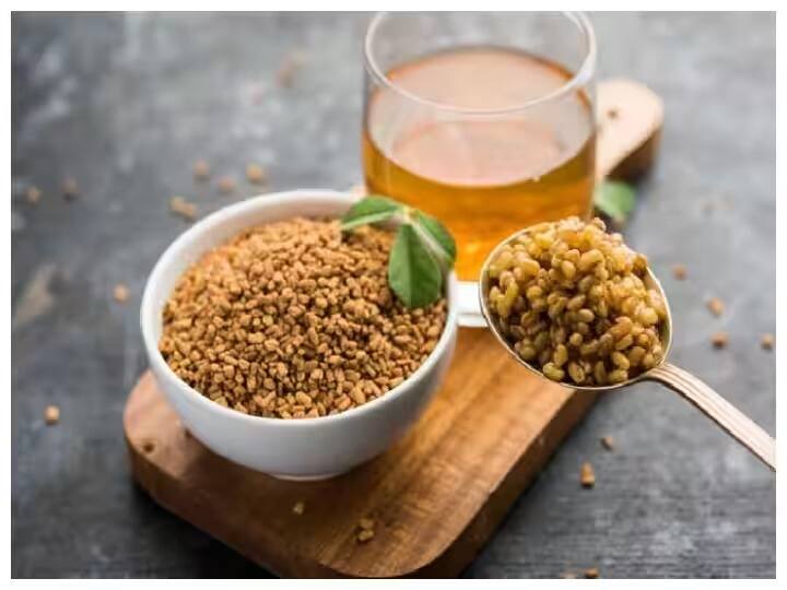 मेथीचे पाणी मधुमेह आणि उच्च रक्तदाब यांसारख्या समस्यांना तोंड देण्यासाठी उपयुक्त आहे. रक्तातील साखर नियंत्रित ठेवण्यासाठी हे उपयुक्त आहे.