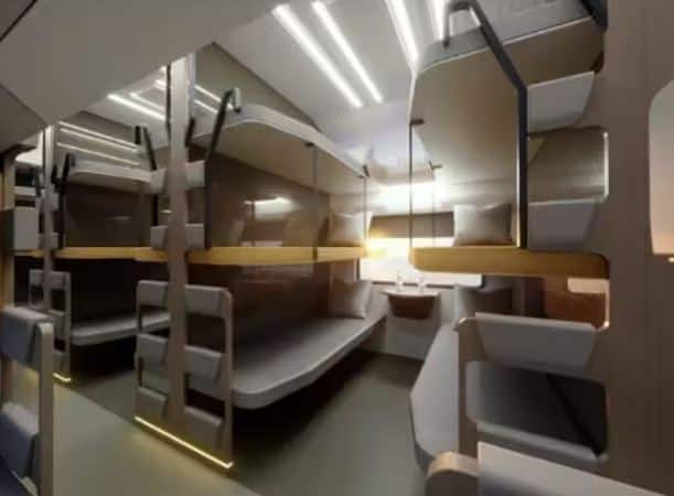 Sleeper Vande Bharat Express trains reduce craze of planes jouney speed 200 kmph with world class facility कशी आहे 200 किमी वेगानं धावणारी 'स्लीपर वंदे भारत एक्सप्रेस'? मार्चमध्ये होणार लाँच 