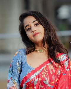 Deepthi Sunaina : రాయలేని భాషలో ఎన్ని ప్రేమ లేఖలో అంటున్న దీప్తీ సునయన