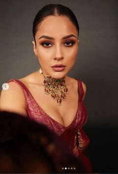 Shehnaaz Gill: ਸ਼ਹਿਨਾਜ਼ ਗਿੱਲ ਨੇ ਇੰਡੋ-ਵੈਸਟਰਨ ਆਊਟਫਿਟ'ਚ ਦਿਖਾਈ ਗਲੈਮਰਸ ਅਵਤਾਰ, ਹੌਟਨੈੱਸ ਦੇਖ ਕੇ ਹੈਰਾਨ ਰਹਿ ਗਏ ਯੂਜ਼ਰਸ