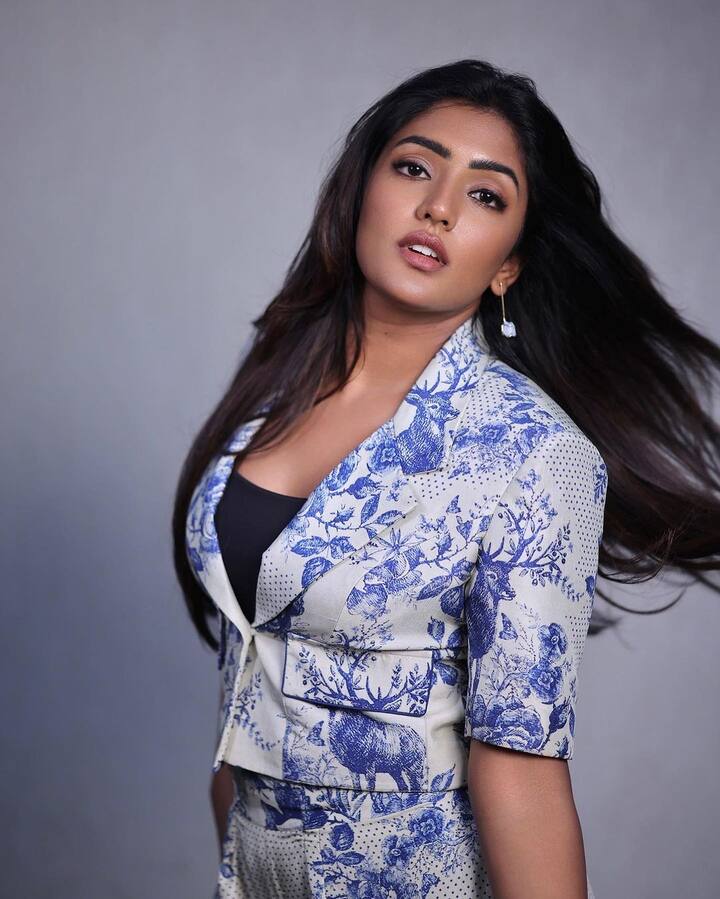 ఈషా రెబ్బ నటిస్తున్న మరో తమిళ సినిమా కూడా సెట్స్ మీద ఉంది.