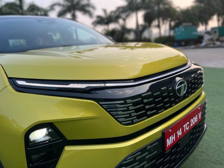 The new Tata Harrier facelift will be launched by 17th October.