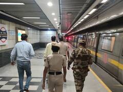 Delhi सरकार ने ​DMRC को फिर लिखी चिट्ठी, यात्रियों को 2 बोतल शराब ले जाने की मांग दोहराई 