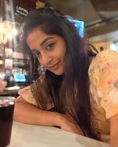 న్యూయార్క్ వీధుల్లో విహరిస్తున్న ఈ హీరోయిన్‌ను గుర్తుపట్టారా?