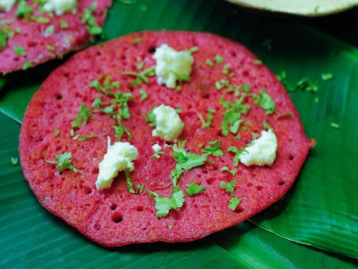 Beetroot Uttapam: தென் இந்திய உணவு என்றால் இட்லி, தோசை, இடியாப்பம் அப்புறம் தோசைகளில் வெரைட்டி தான் பேமஸ். அந்த வெரைட்டி தோசைகளில் ஒன்றுதான் ஊத்தப்பம்.