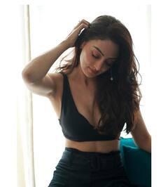 Sandeepa Dhar Photo: સંદીપા ધરના લેટેસ્ટ ફોટોશૂટે વધાર્યો તાપમાનનો પારો