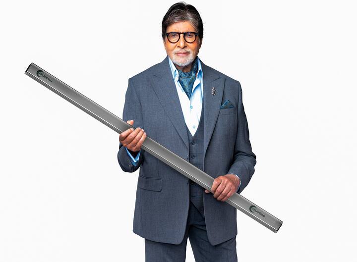 இதற்காக பிசிசிஐ சார்பாக பிரம்மாண்டமான கலைநிகழ்ச்சிகள் ஏற்பாடு செய்யப்பட்டுள்ளது .