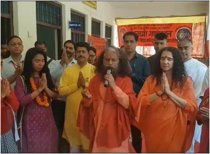 Gangotri Dham Sant Prayers offered for Israeli dead people in Israel Hamas War ANN Israel Hamas War: गंगोत्री धाम में इजरायल युद्ध के मृतकों के लिए की गई प्रार्थना, इजरायली पर्यटक भी रहे मौजूद