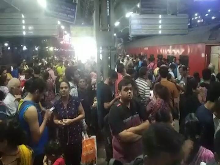 भारत विरुद्ध पाकिस्तान सामना म्हटलं की, हाय व्होल्टेज ड्रामा समजला जातो, त्यामुळे भारतीय संघाकडून क्रिकेट प्रेमींना भारतीय खेळाडूंकडून मोठ्या अपेक्षा निर्माण होतात.