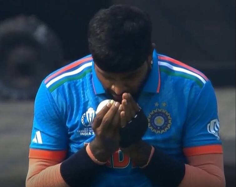 World Cup 2023 After taking the wicket of Imam-ul-Haq, Hardik Pandya's video went viral IND vs PAK: શું બ્લેક મેજીક કરીને હાર્દિકે ઈમામ ઉલ હકની વિકેટ લીધી? સોશિયલ મીડિયામાં વીડિયો વાયરલ
