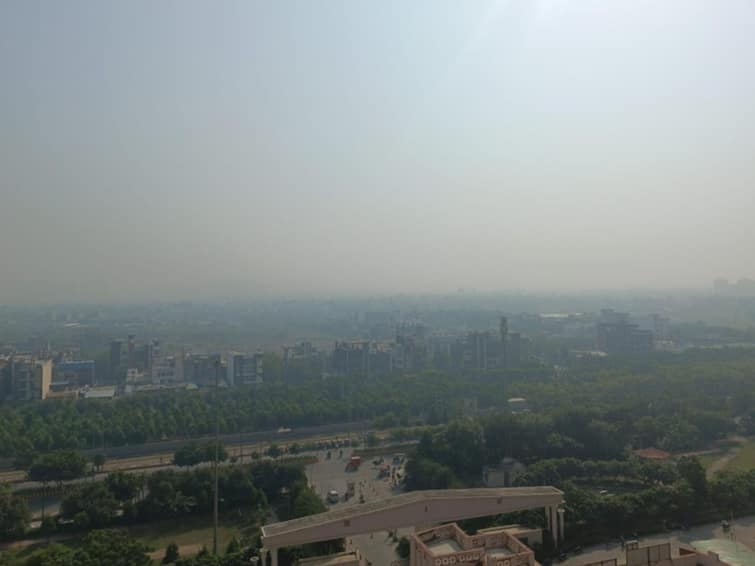 delhi air quality poor aqi 276 saturday 242 friday caqm air pollution control green war room hotspots As Winter Approaches, Delhi-NCR's AQI Goes Down To 'Poor'