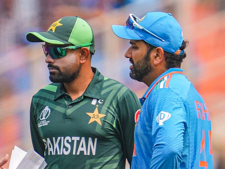 India vs Pakistan World Cup 2023 India beat pakistan by 7 wickets we tried our best said captain babar azam detail marathi news World Cup 2023: 'प्रयत्न केला पण....' दारुण पराभवानंतर बाबरची पहिली प्रतिक्रिया, रोहित शर्माचंही केले कौतुक