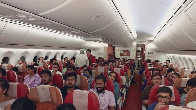 Operation Ajay Second flight carrying 235 Indian nationals from Israel lands at Delhi airport Operation Ajay: ઇઝરાયલથી બીજી ફ્લાઇટમાં 235 ભારતીય નાગરિકો પરત ફર્યા