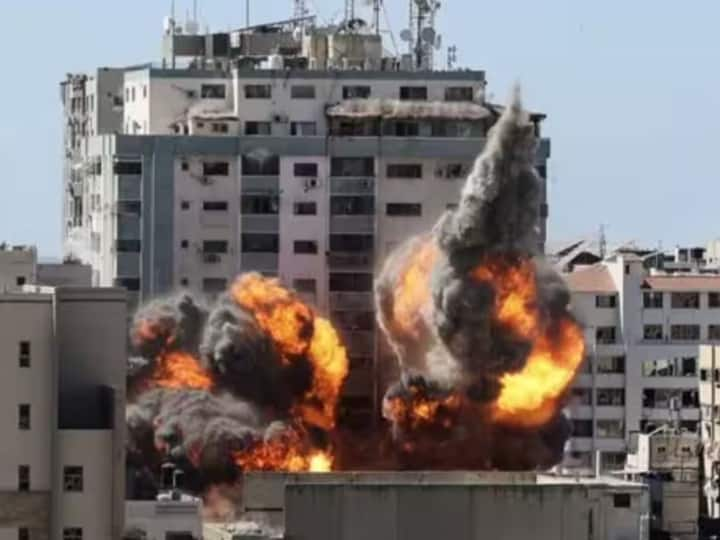 israel hamas war palestine gaza live update gaza strip attacked by israel 4500 people killed 12000 injured marathi news Israel Hamas War : मृत्यूचं तांडव! इस्रायल-हमास युद्धात 4500 हून अधिक मृत्यू, जखमींचा आकडा 12000 पार; 197 भारतीयांची तिसरी तुकडी मायदेशी परतली