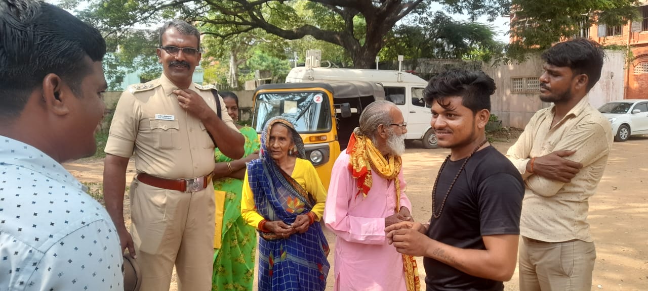 வழி தவறி கடலூர் வந்த வட மாநில மூதாட்டி; சொந்த செலவில் ஊருக்கு அனுப்பி வைத்த காவல்துறை