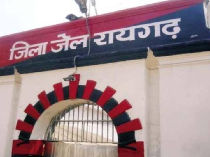 Chhattisgarh news captive exam under jail in raigarh district and tried to luck Chhattisgarh News: जेल में बंद कैदियों ने दिया एग्जाम, 10वीं-12वीं की ओपन परीक्षा में अजमाया भाग्य